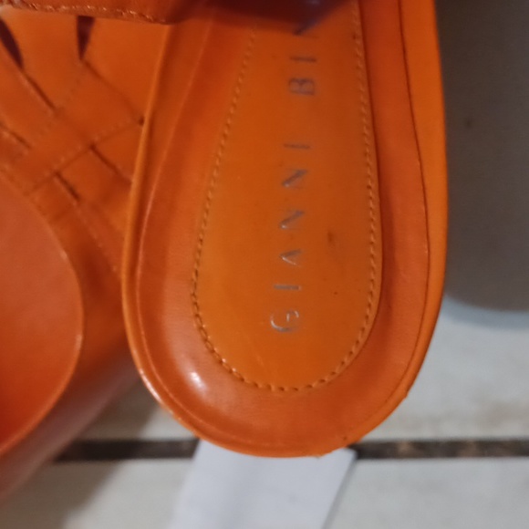 Shoes - Picture 4 of 4